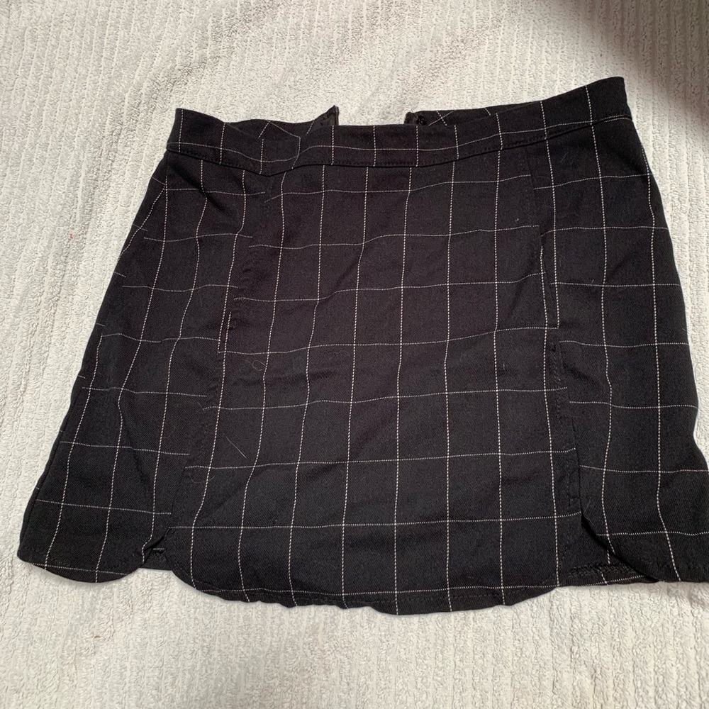 Brandy Melville skirt never worn